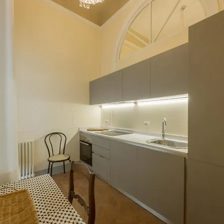 Apartment 4bdrm Elegant Apartm In Private Estate, Shared Swimmingpool, Maze Garden *