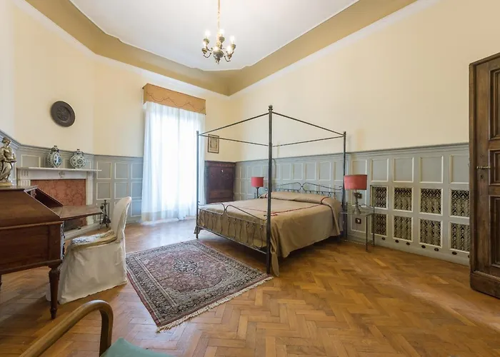 4bdrm Elegant Apartm In Private Estate, Shared Swimmingpool, Maze Garden Appartamento *