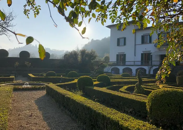 Appartamento 4bdrm Elegant Apartm In Private Estate, Shared Swimmingpool, Maze Garden *